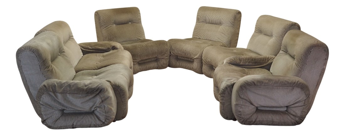 Vintage Italian Modular Sofa, 1960s, Set of 6: The modular sofa was made in the 1960s, Italian production.The sofa is covered with original upholstery. High-quality grey fabric was used. The sofa consists of six elements, which, when