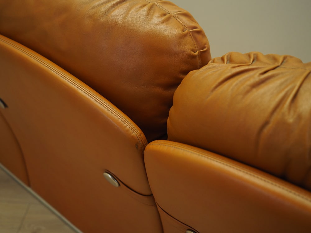 Space Age Orange Leather Sofa, Italy, 1960s - 20