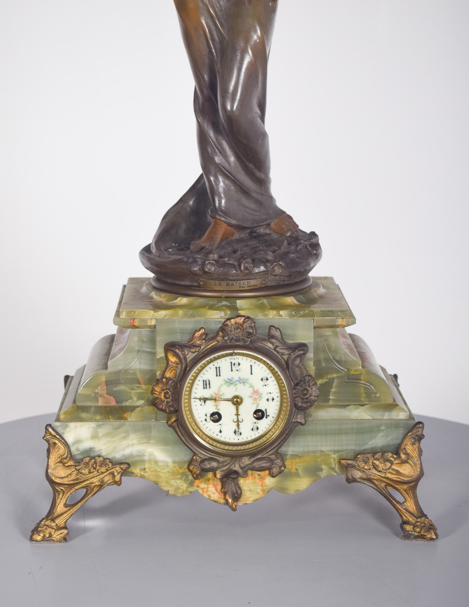 French Table Clock with Marble Base and Figure, 1910s - 4