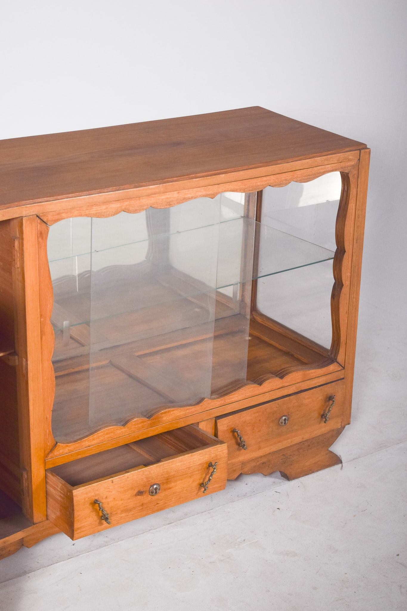 Vintage European Sideboard with Display Case, 1920s - 7