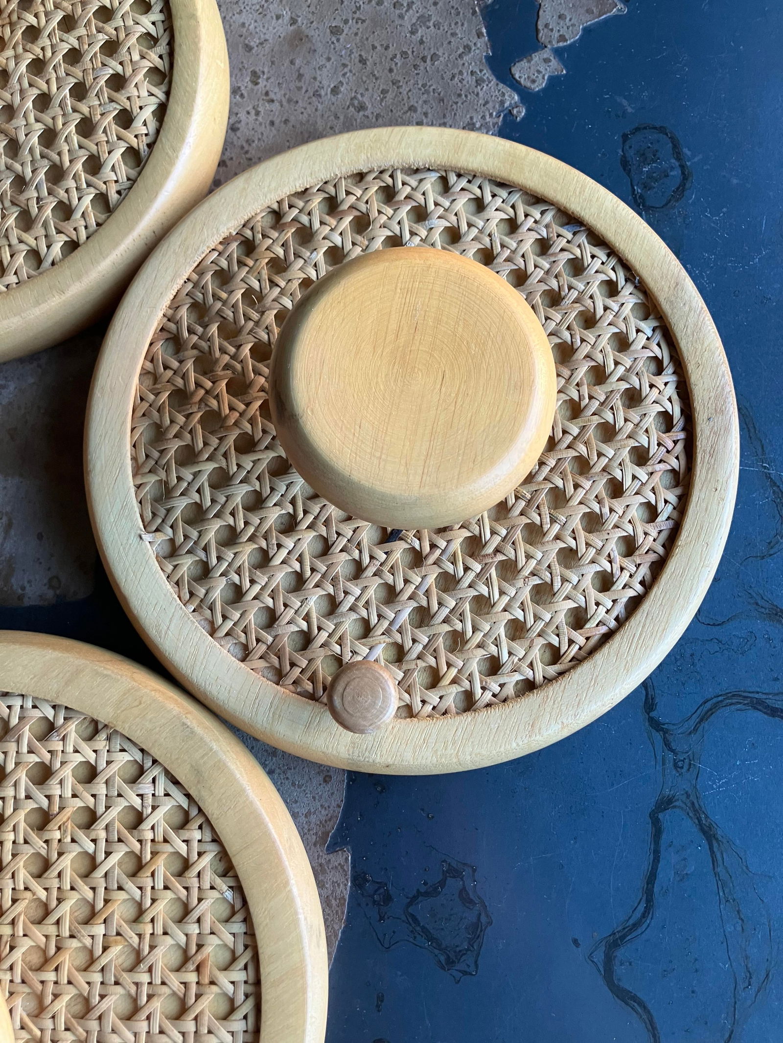 Coat Wall Hooks in Wood and Woven Cane, 1960s, Set of 2 - 10