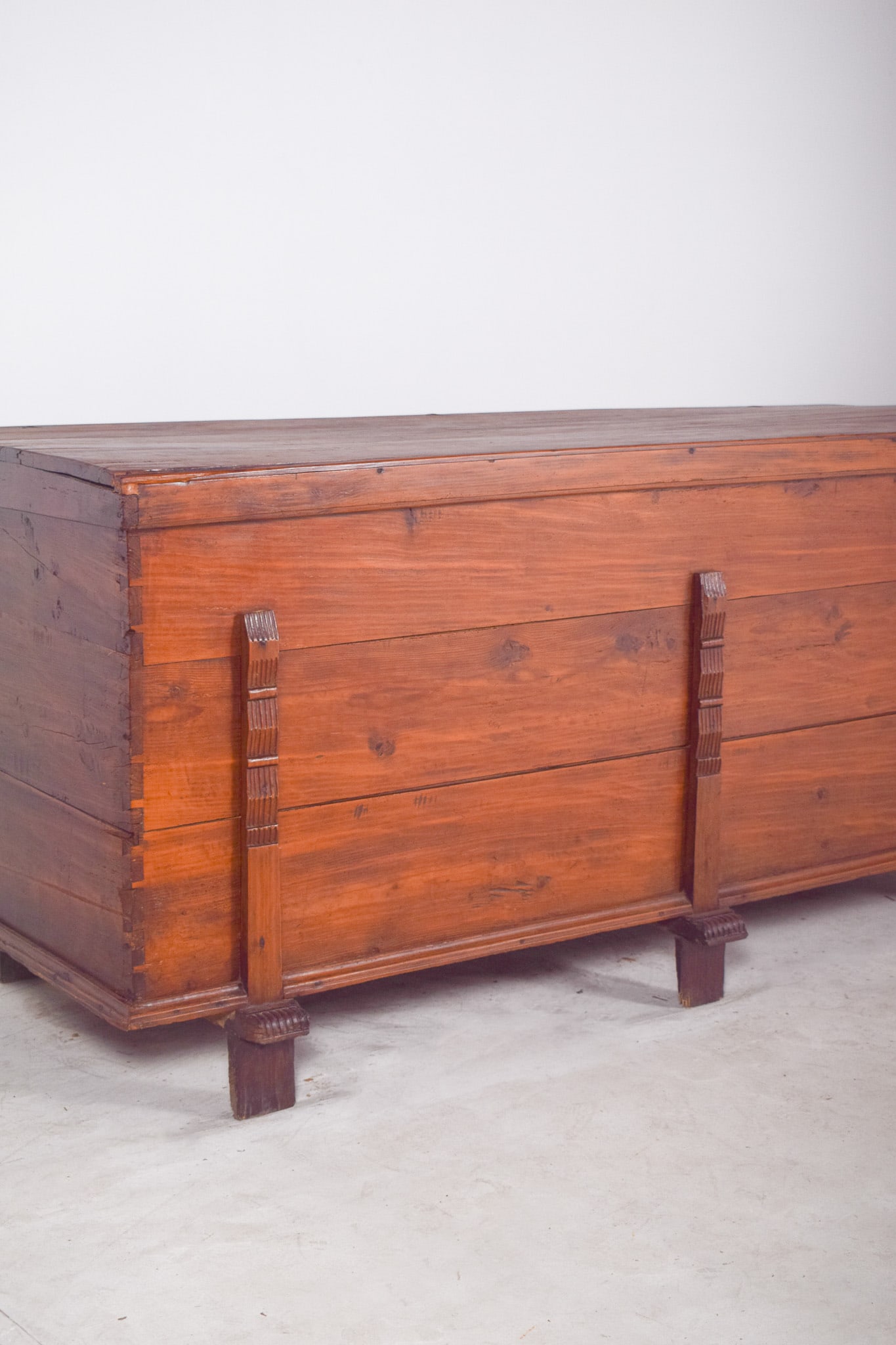 Large Portuguese Pine Chest, 1890s - 4