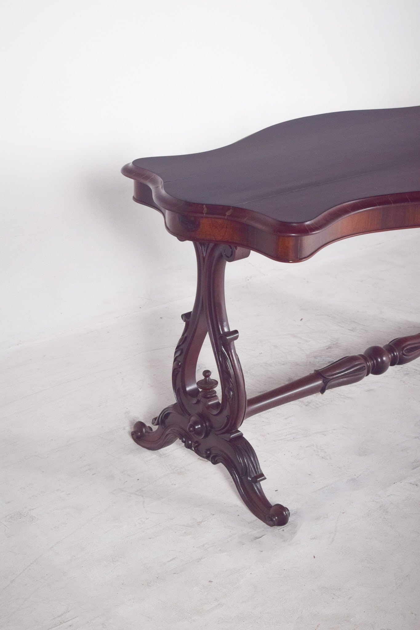 English Victorian Coffee Table in Rosewood, 1890s - 4