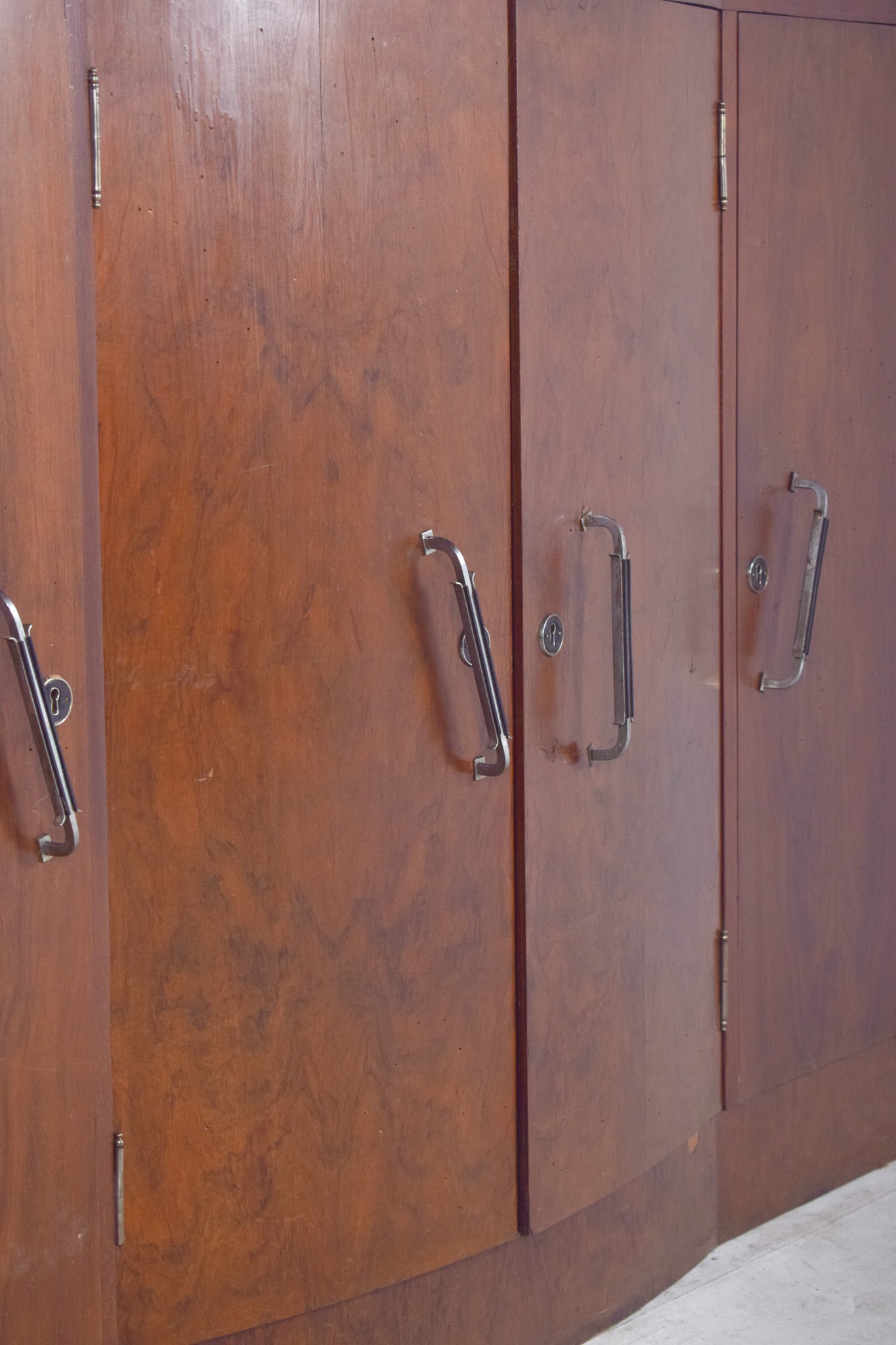Vintage Portuguese Four-Door Sideboard, 1920 - 8