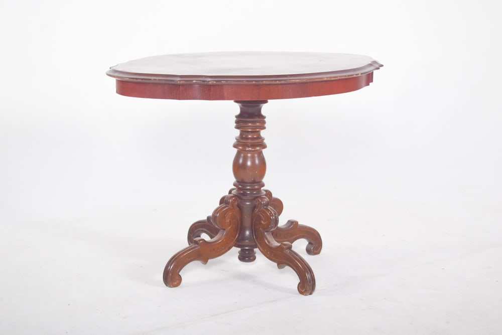 English Oval Wood Coffee Table, 1890 - 2