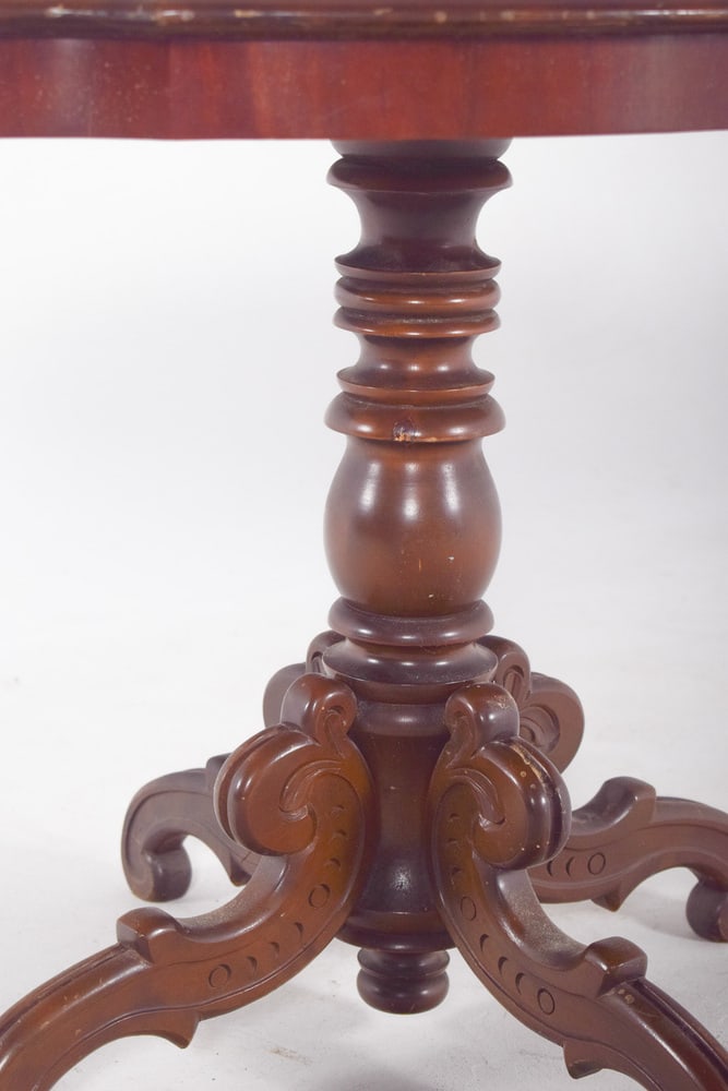 English Oval Wood Coffee Table, 1890 - 5