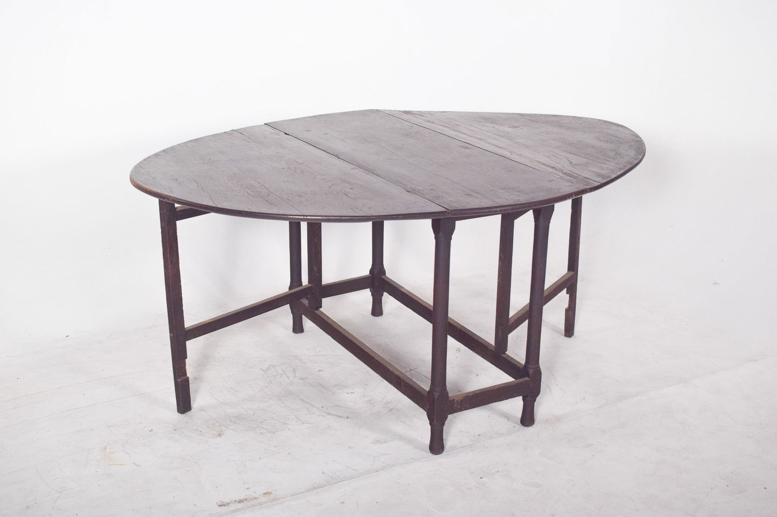 Vintage Portuguese Flip Flap Oval-Top Table, 1920s - 4