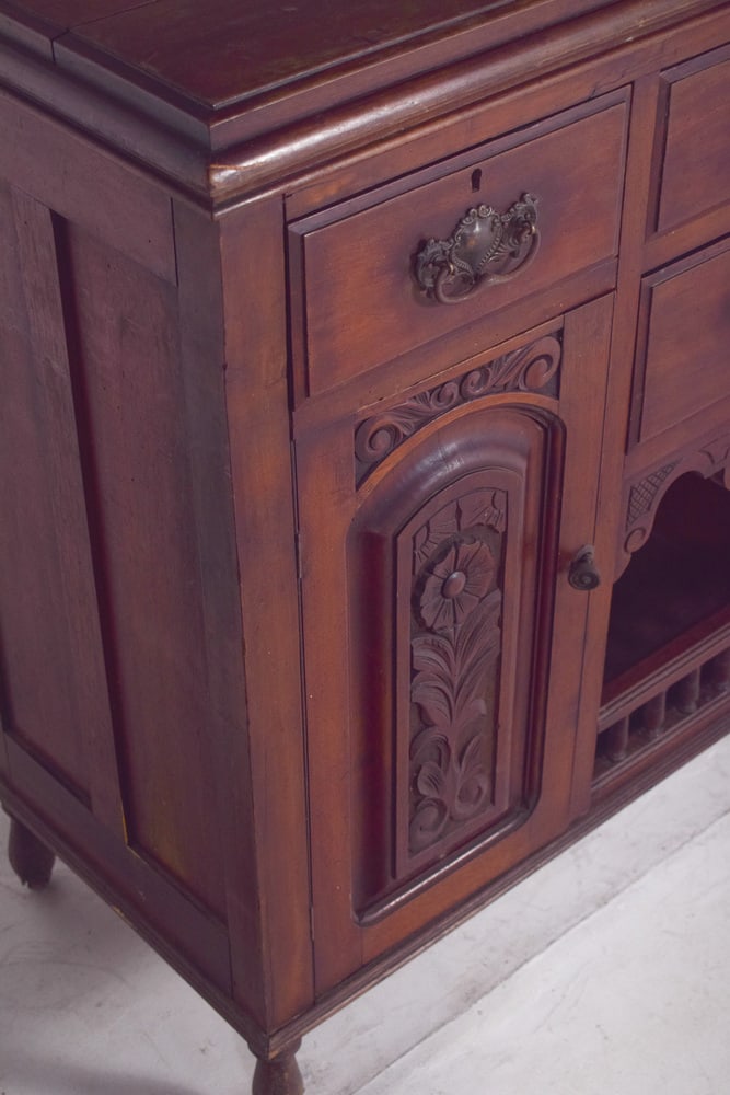 Vintage Portuguese Tall Sideboard, 1920 - 9