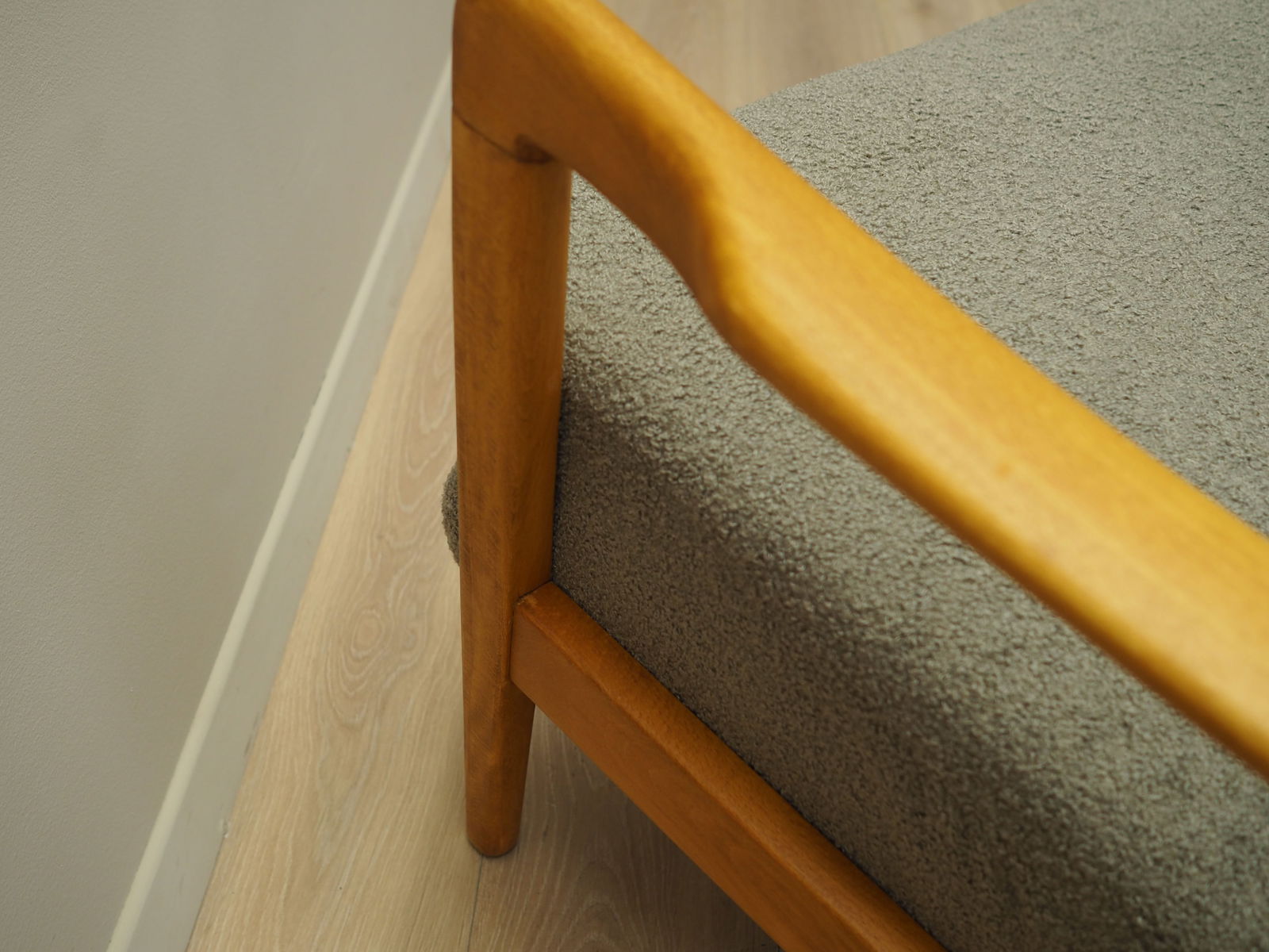 Beech Sofa by Soren Hansen for Fritz Hansen, 1960s - 10