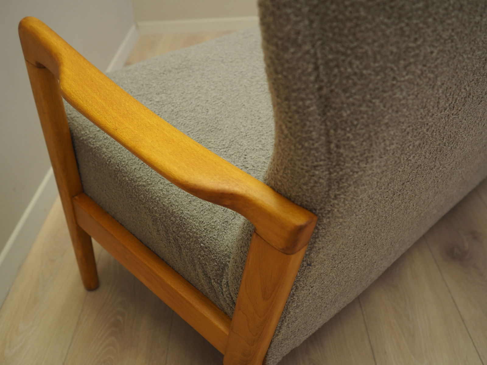 Beech Sofa by Soren Hansen for Fritz Hansen, 1960s - 11