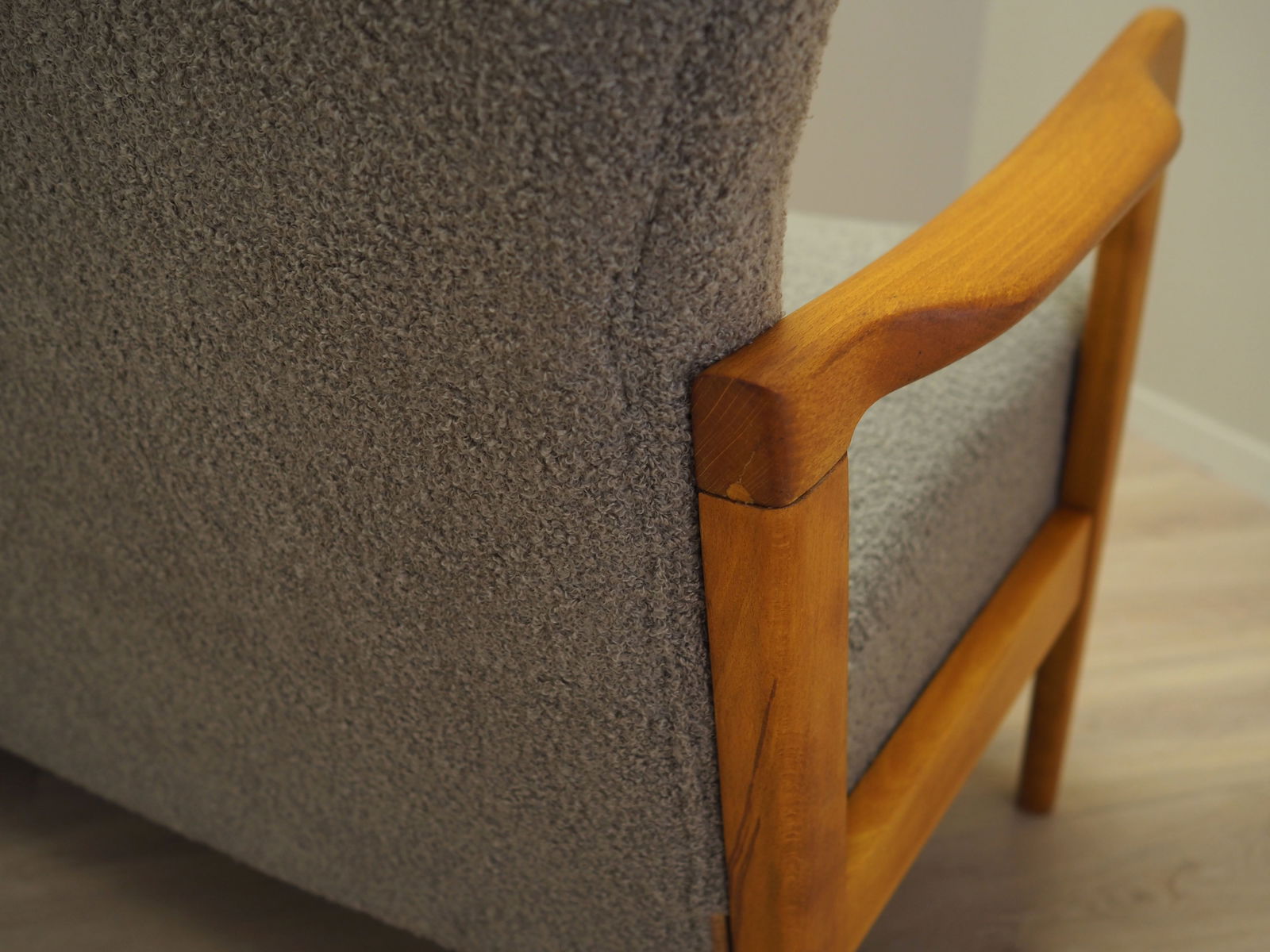 Beech Sofa by Soren Hansen for Fritz Hansen, 1960s - 13