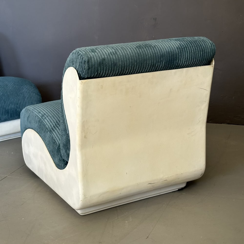 Set of Lounge Chairs with Fiberglass and Fabric - 5