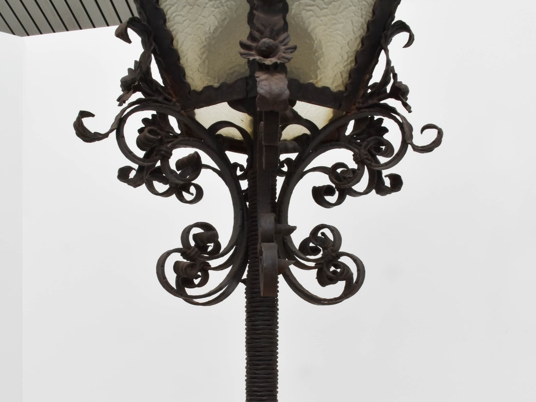 Large Wrought Iron Lamp Post from Mazzucotelli, 1910s - 5