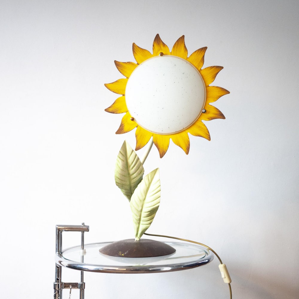 Italian Metal Painted Sunflower Table Lamp, 1970s - 2