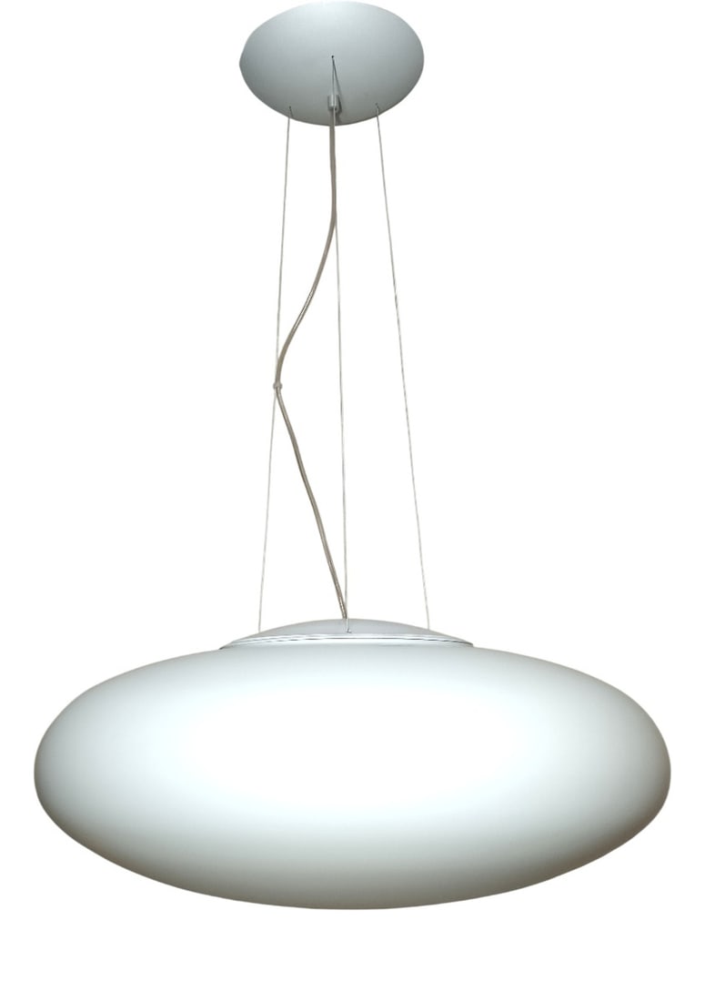 Large Pendant Light in Murano Opaline Glass, 1990s: A stunning item of Ambiental Art, created in the late 90's in the exclusivist high end "RUGGIU-Italy" ateliers, rarest most sought after "I-Mori-UFO" edition, made of Murano Opaline glass, a most eleg
