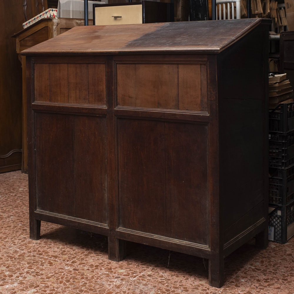 Sideboard in Cherry, 1700s - 11