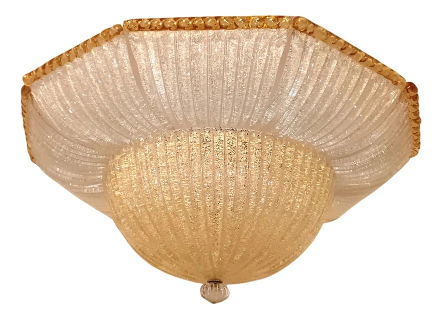 Murano Glass Chandelier from Barovier & Toso, 1960s: A fantastic and imposing masterwork of Ambiental Glass Art, of Mid Century Modern decor, created in the legendary "Barovier i Tosso-Murano" workshops in the 1960's, most likely the rarest piece of Bar