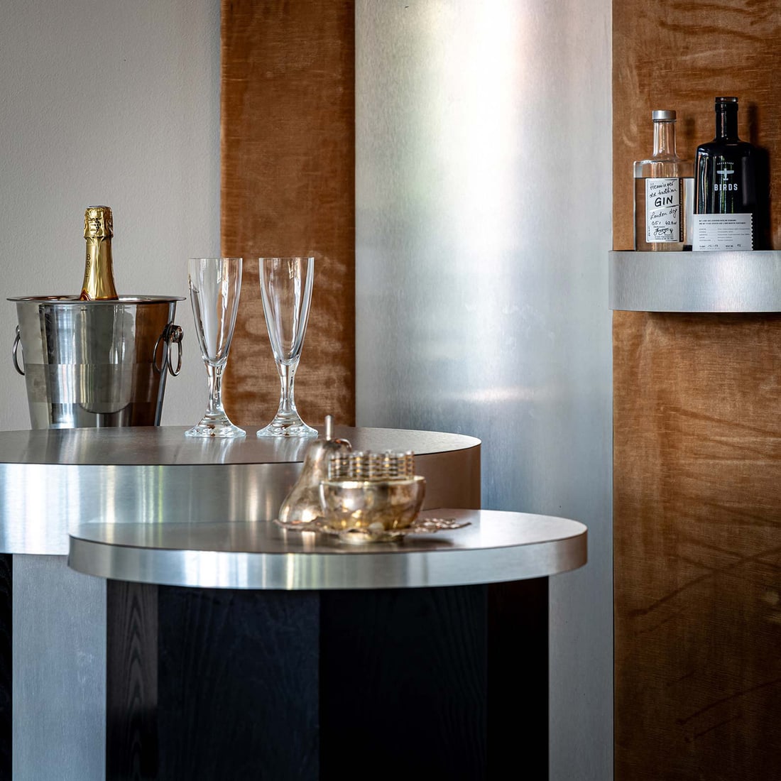 Large Brushed Aluminium Bar with Stools, Set of 3 - 13