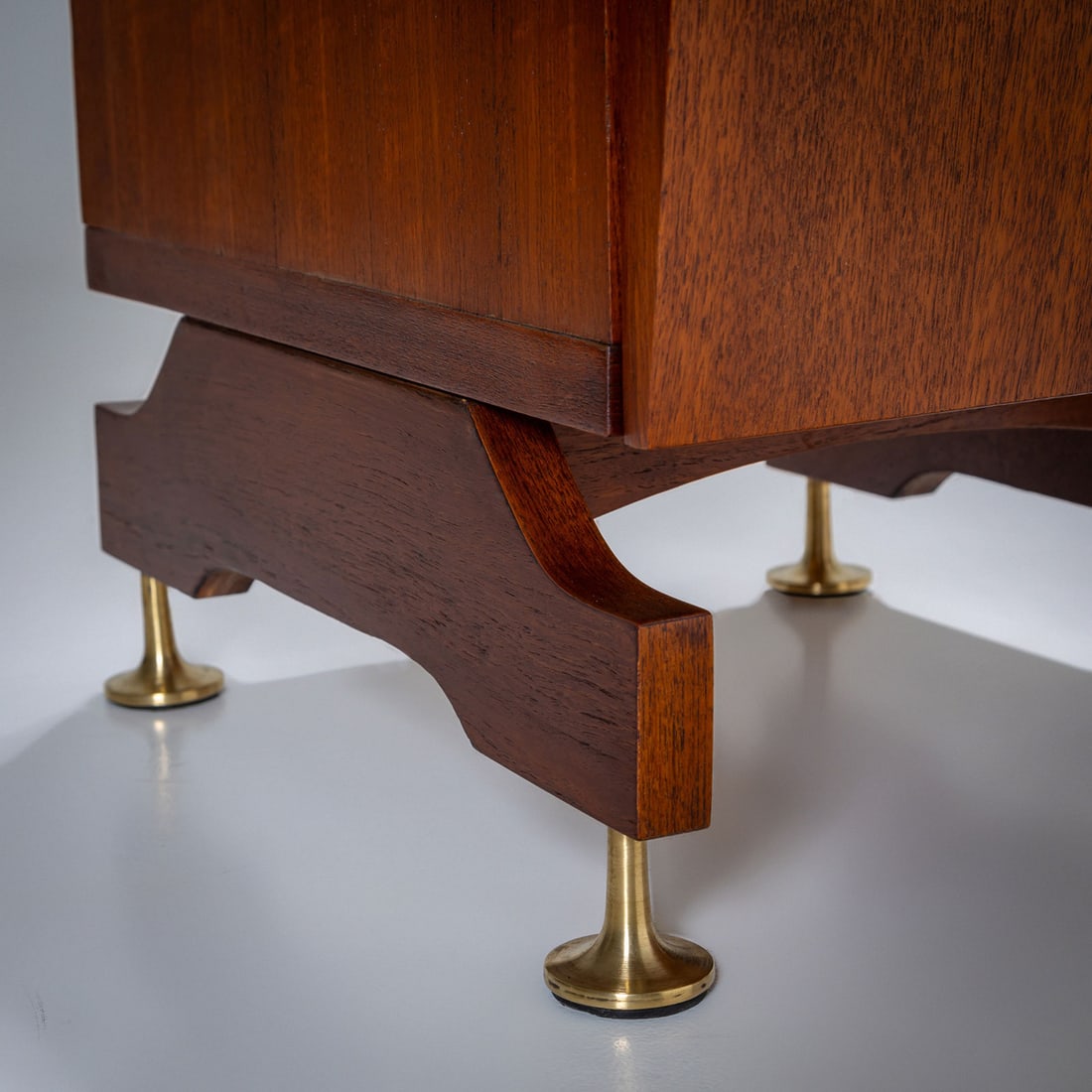 Bedside Cabinets attributed to Vittorio Dassi, Set of 2 - 6