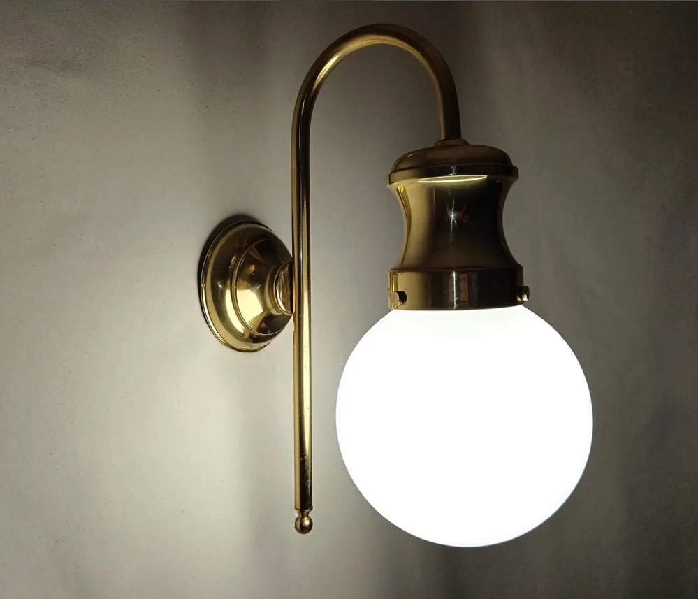 Large Sconce in Brass and Opaline, 1950s - 5