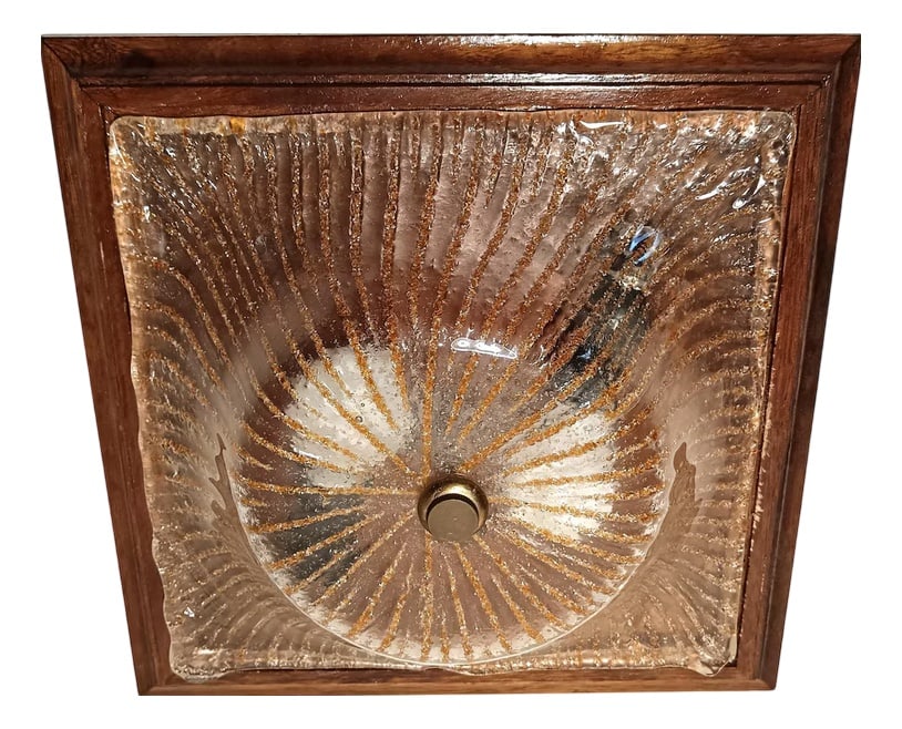 Murano Glass Wall Light attributed to Barovier and Toso: A most expressive item of Ambiental Glass Art, created in the legendary "Barovier i Toso-Murano,Italy" ateliers in the 60s, shademade of Murano "strisciante graniglia" (striped granulation) glass (a t