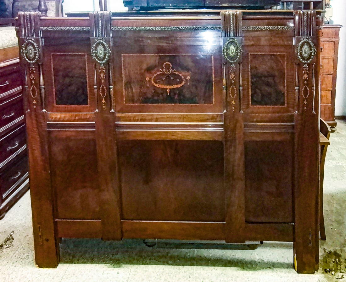 Double Bed with Inlays in Worked Brass from Liberty - 15