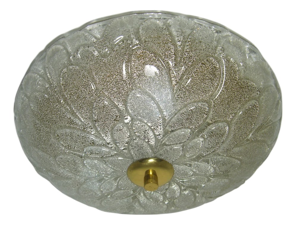 Flush Mount from Barovier & Toso, 1970s: A stunning item of Ambiental Art, created in the 70's, made of Murano "rugiada" glass (a technique pioneered by Ercole Barovier inthe 1930's, where a fine layer of uniform glass particles is fused on