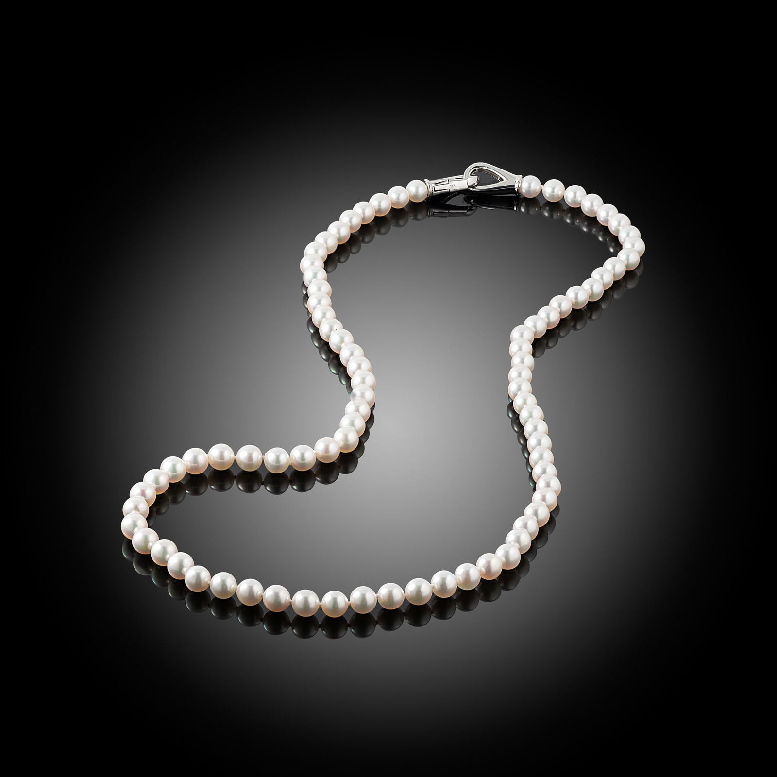 18 Carat AAA Akoya Pearl And Trigger Clasp Necklace - 2