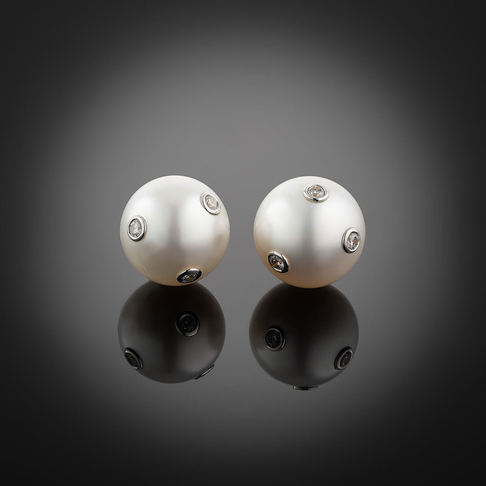 18 Carat Diamond Set South Sea Pearl Stud Earrings - 2