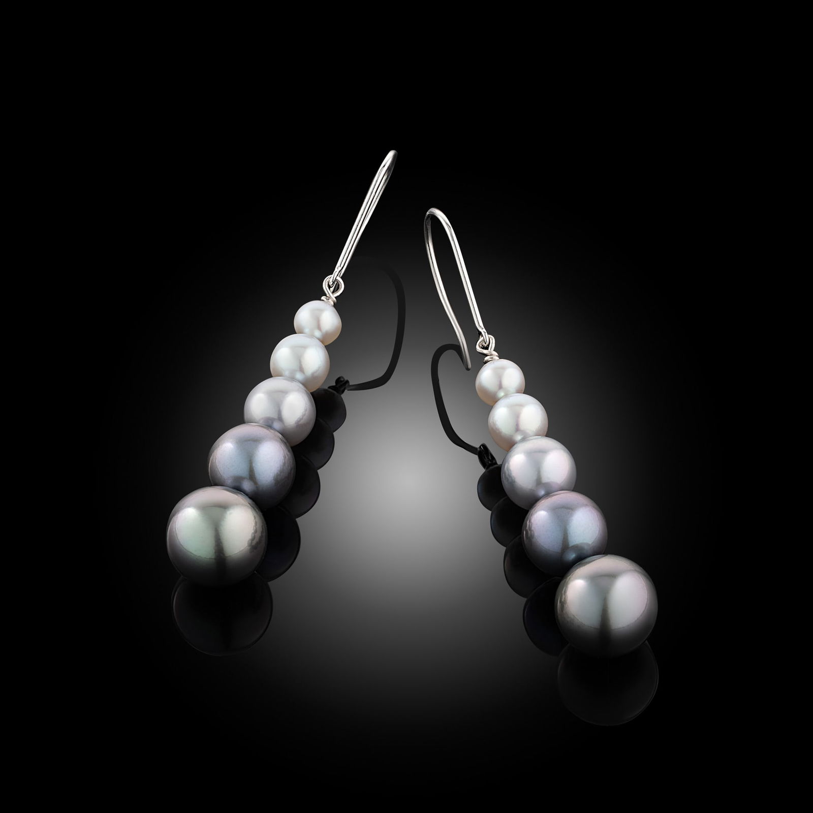 14 Carat Graduated Multi-colour Tahitian And Akoya Pearl Hook Earrings - 2