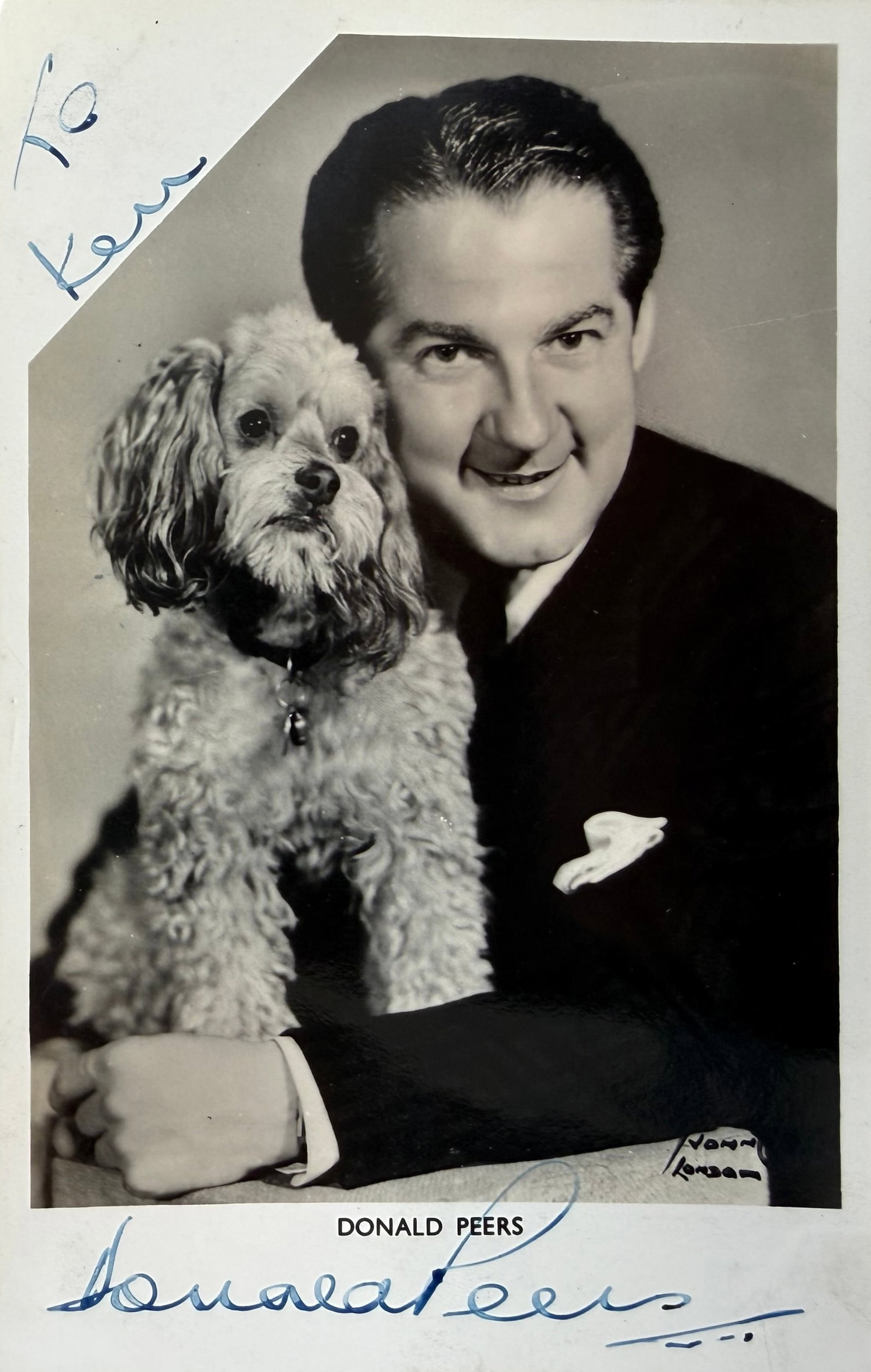 Mixed Lot (15 items) Of Hand Signed Photos of Stars from Stage, Screen and Music, Huge Resale - 10