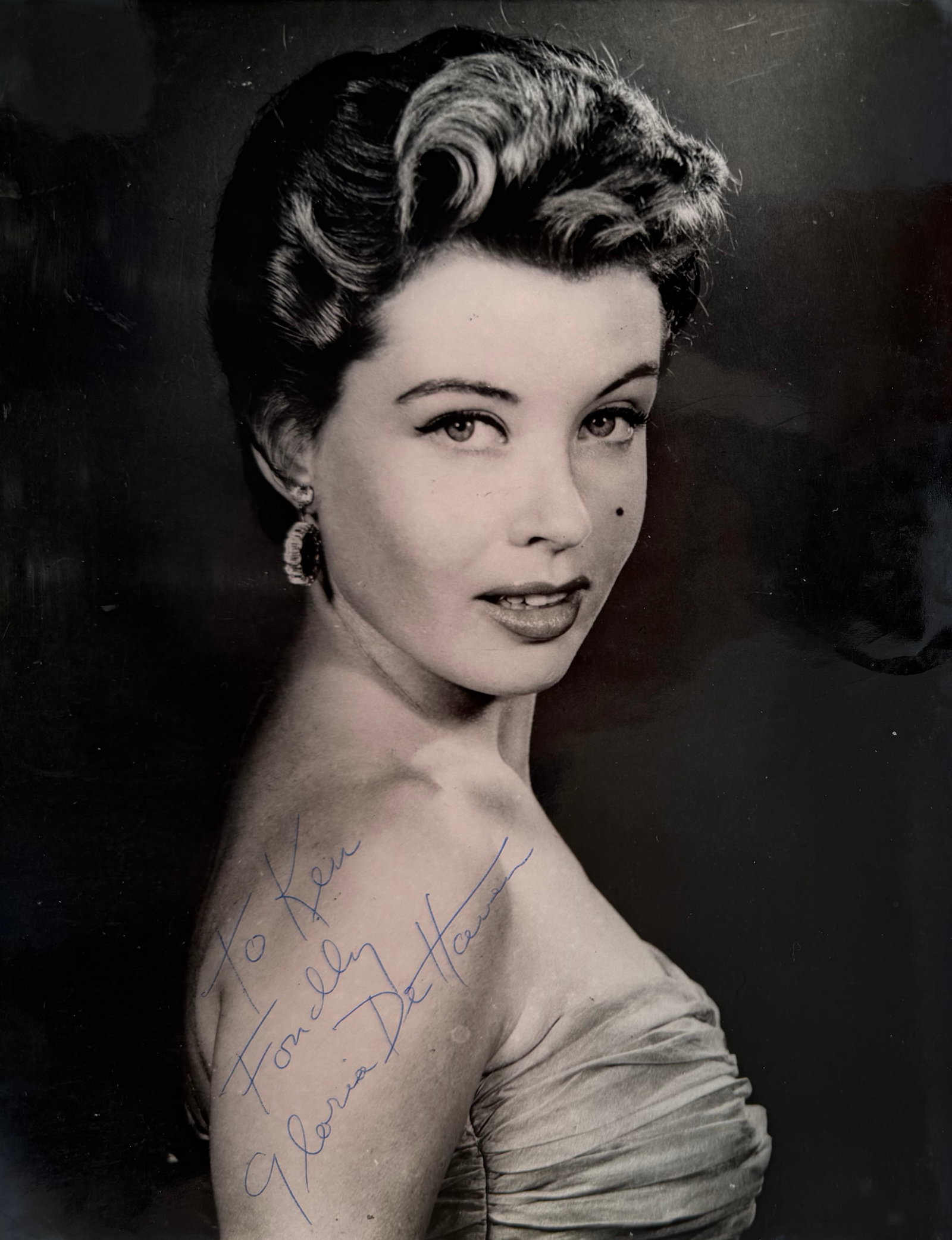 Mixed Lot (15 items) Of Hand Signed Photos of Stars from Stage, Screen and Music, Huge Resale - 4