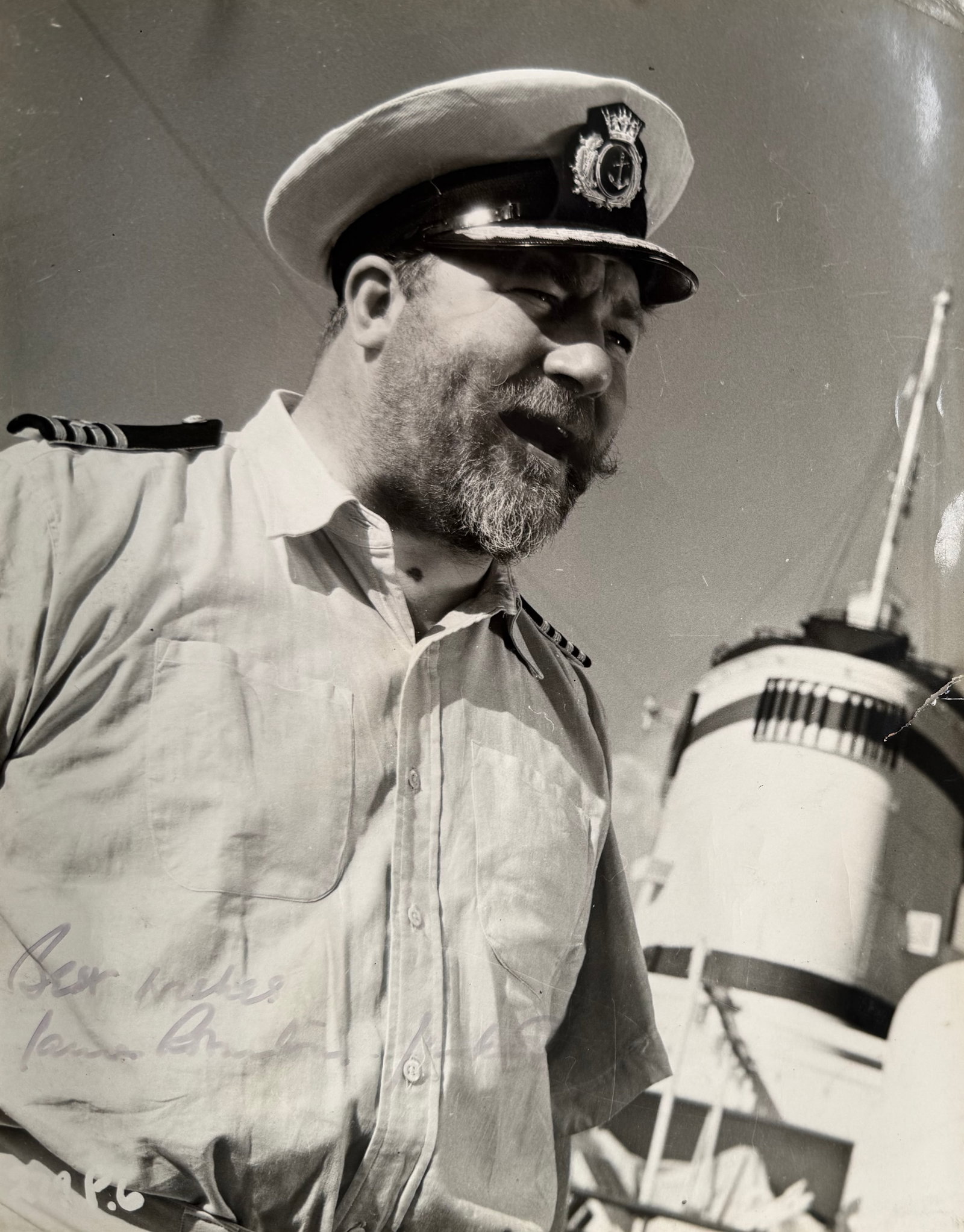 Mixed Lot (15 items) Of Hand Signed Photos of Stars from Stage, Screen and Music, Huge Resale - 5