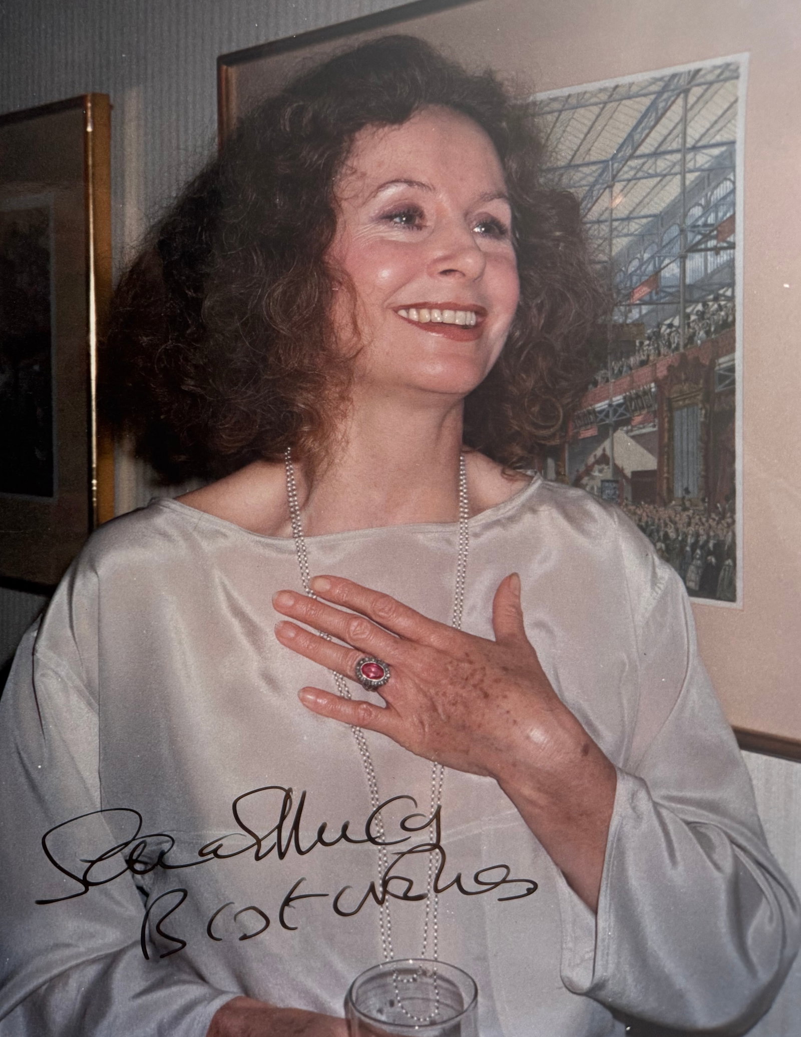 Sarah Miles Hand Signed 25cm x 20cm Official Publicity Photo. COA Supplied On All Items Upon: Sarah Miles Hand Signed 25cm x 20cm Official Publicity Photo. COA Supplied On All Items Upon Request