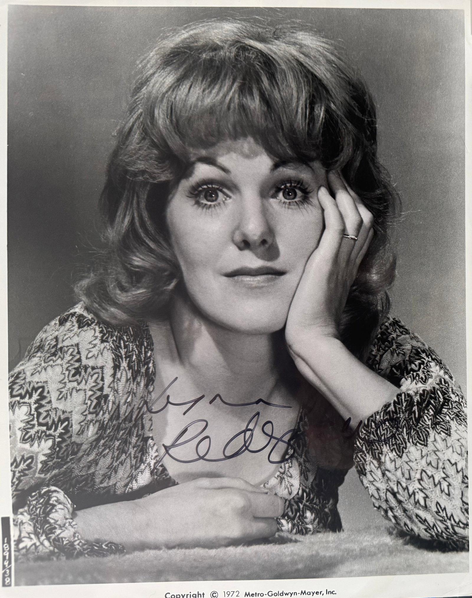 Lynn Redgrave Hand Signed 25cm x 20cm Official Film Photo. COA Supplied On All Items Upon Request (1 of 2)