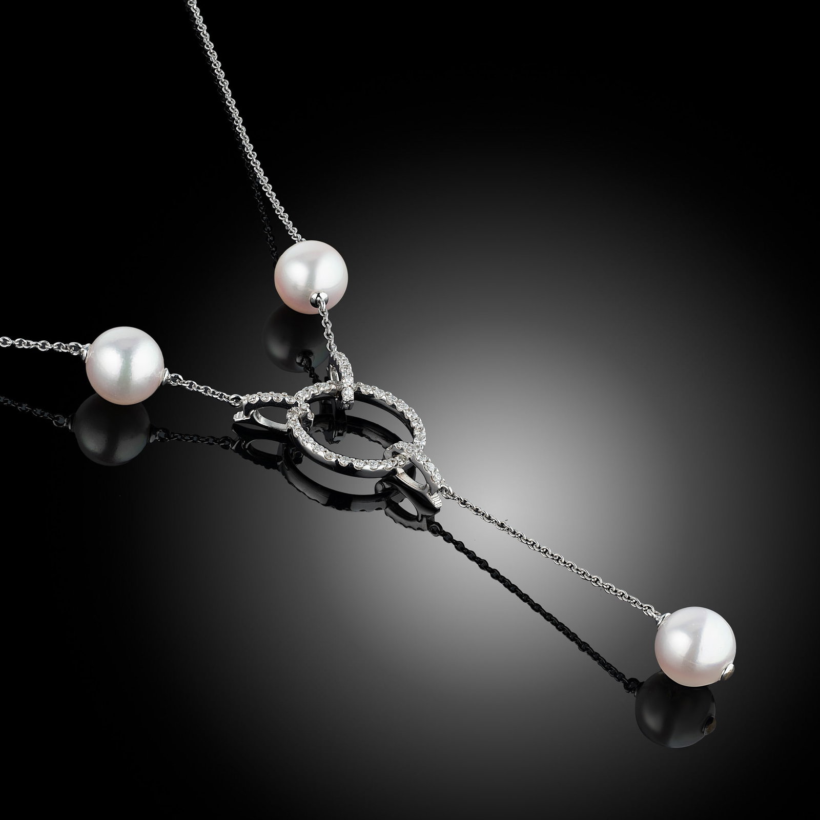 18 Carat Akoya Pearl And Diamond Detachable Necklace - 3