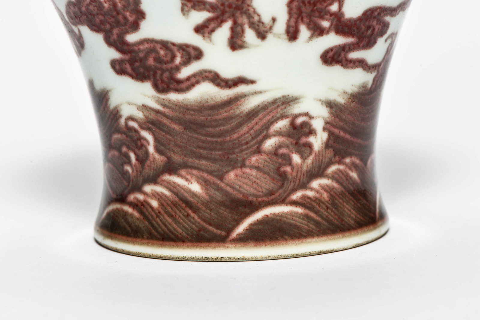 An iron-red 'Pine tree' covered jar - 5