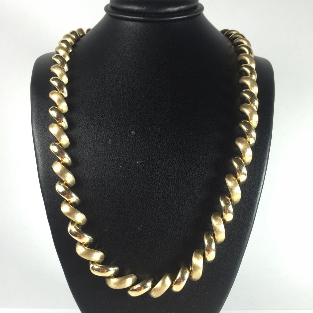 14k gold san marco necklace (1 of 3)