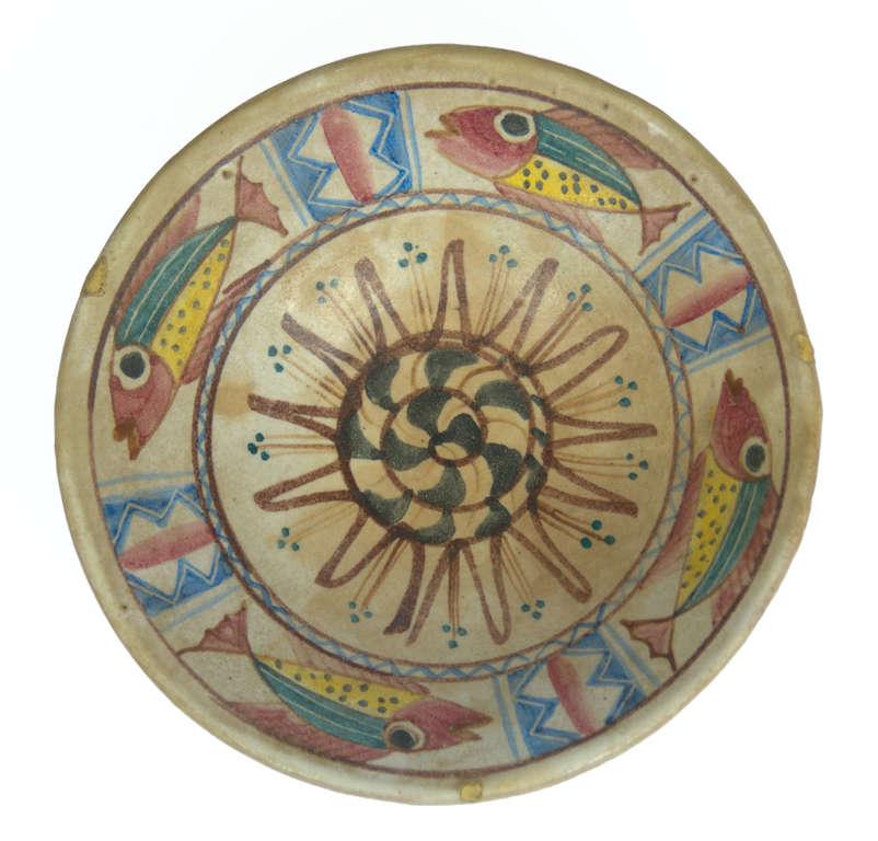 Decorative ceramic plate "Fish" (1 of 2)
