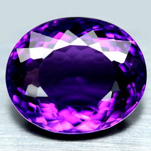 Natural Color Changing Amethyst 314.25 carats: GENUINE FABULOUS 314.25 Carats Amethyst....;Shape: Oval ; Will Make a GREAT Pendant ! or Healing Properties.... Great collection ;Clarity: VVS;Origin: Brazil; Amethyst is a powerful and protective