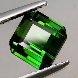 Natural Green Teal Tourmaline 2.07 ct - VVS: Natural Green Teal Tourmaline 2.07 ct - VVS..not treated in any way.size - 6.6x6.4x5; Origin -Nigeria;
