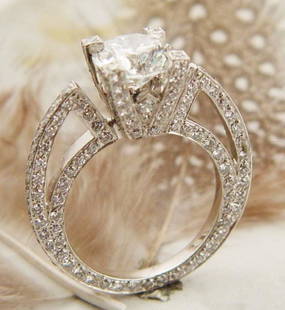 3.10 ct Diamond Ring SI1/I - (Heavy): 14k solid white gold 3.70 grams...size 7.5( this ring can be custom made of any size); 3.10 cts diamonds..center diamond 0.82 carats..SI1/SI2 - I/J; 100% natural diamonds completely fee of any kind