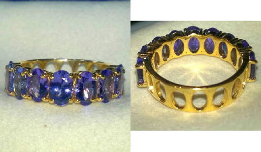 Natural Tanzanite & Solid Gold Ring: Natural Tanzanite & Solid Gold Ring...size 6.5...14k solid yellow gold 4 grams.....Tanzaite 6 x 4 MM size. Tanzanite quality - VVS....Top Blue color AAA quality.