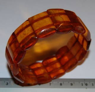 Vintage Natural Amber Bracelet: Natural Baltic Amber. Vintage Bracelet. Cognac color. 27,5 grams;Inner diameter - about 60 mm.