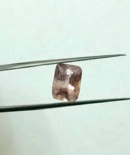 Natural Champagne Sapphire 4.02 carats - no treatment: Very rare Natural Champagne Sapphire 4.02 carats - no treatment....100% natural earth mined....cushion cut; origin - Ceylon