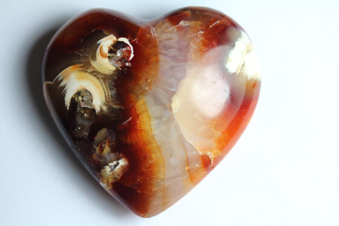 Natural Colorful Carnelian Heart 225 Carats: Natural Colorful Carnelian Heart .....size 45 mm ,,,Carnelian Physical Healing EnergyCarnelian is full of the life force, stimulating metabolism and a good supply of blood to the organs and tissues. I