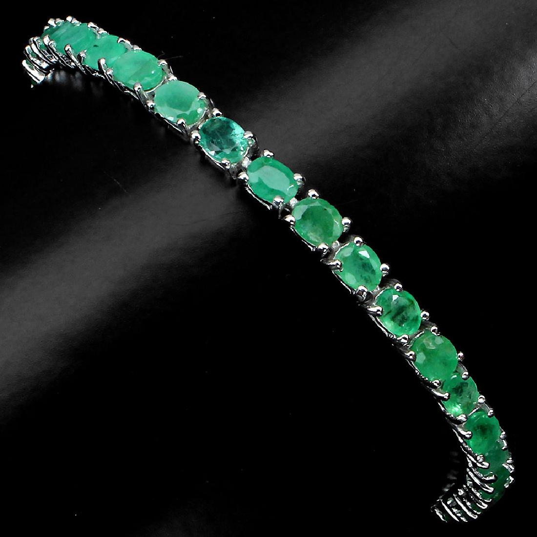 Natural Oval  Green Emerald 57 Cts Bracelet (1 of 2)