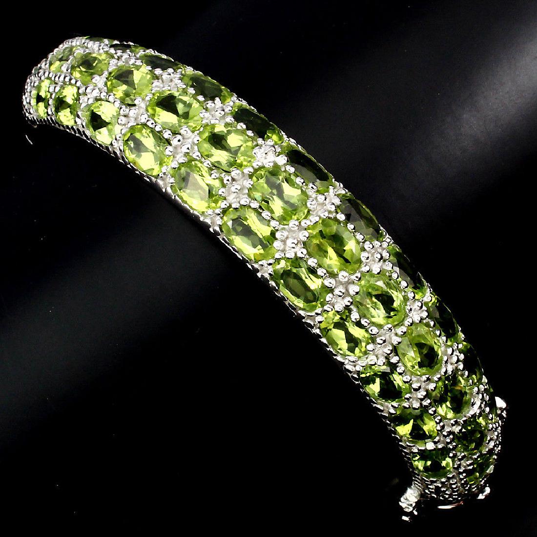 Natural Top Rich Green Peridot 165 Cts Bracelet (1 of 3)