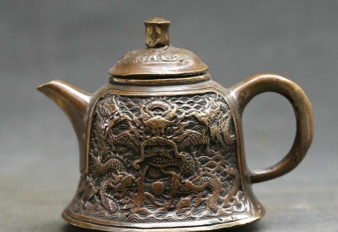 Antique  Marked Chinese Bronze Dynasty Dragons Kettle (1 of 10)