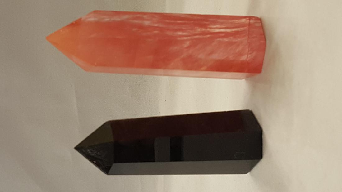 2 PIECE BLACK OBSIDIAN AND RED QUARTZ 6 POINT HEALING (1 of 4)